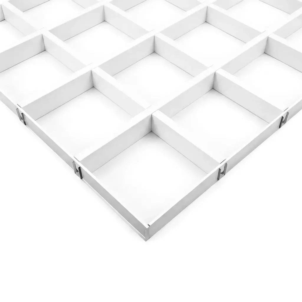 Потолок Грильято GL15 150×150 белый RAL 9003